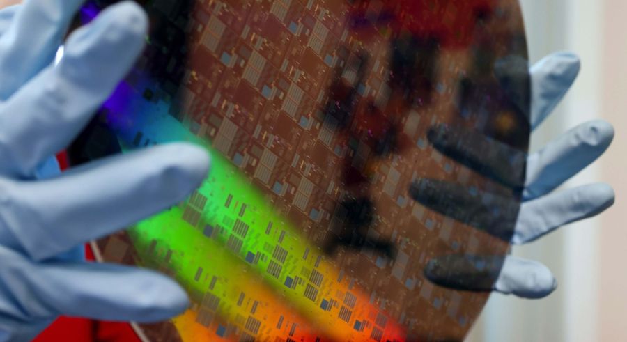 Microsoft asalta el mercado de la IA  planea invertir 80000 millones en centros de datos en 2025